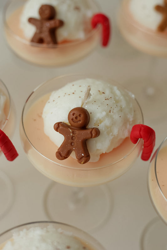 FROZEN GINGERBREAD MARTINI